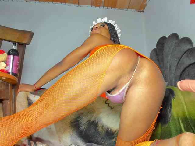 vicky-hot