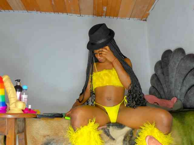 vicky-hot