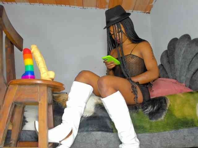 vicky-hot