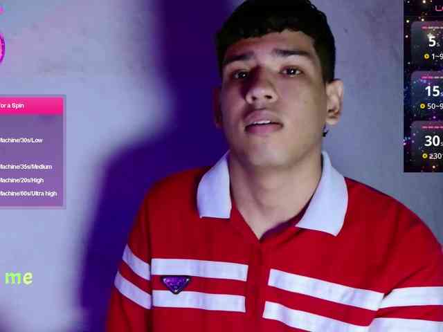 santiago-Foxx Live Webcam on BongaCams