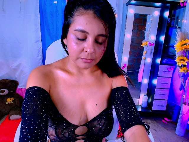 Danielasew live cam on BongaCams