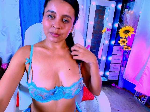 Danielasew live cam on BongaCams