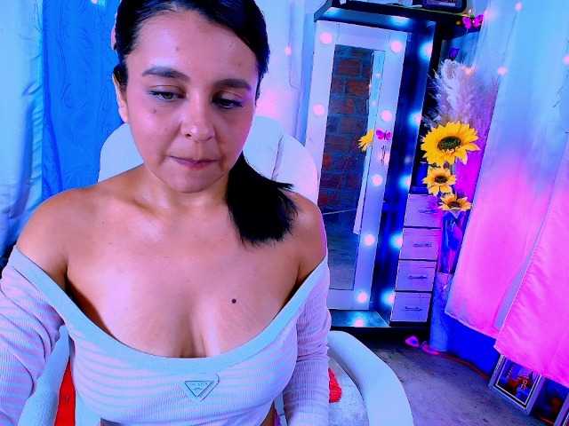 Danielasew live cam on BongaCams