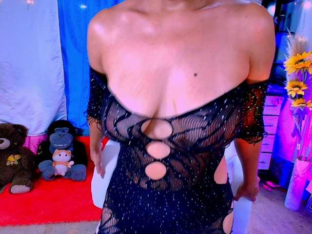 Danielasew live cam on BongaCams