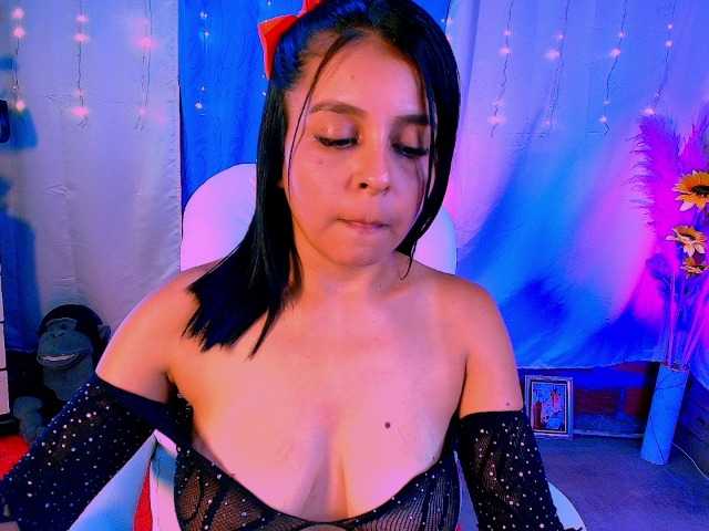 Danielasew live cam on BongaCams