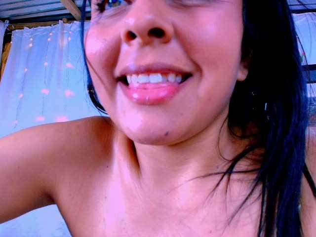 Danielasew live cam on BongaCams