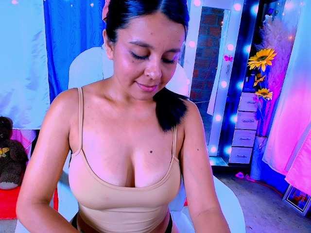 Danielasew live cam on BongaCams