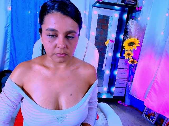 Danielasew live cam on BongaCams