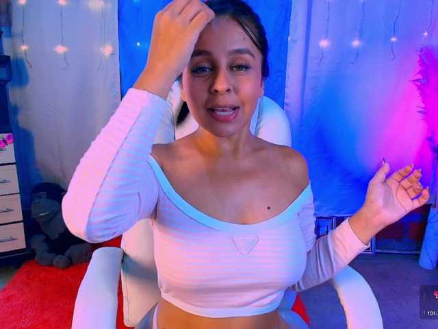 Danielasew live cam on BongaCams