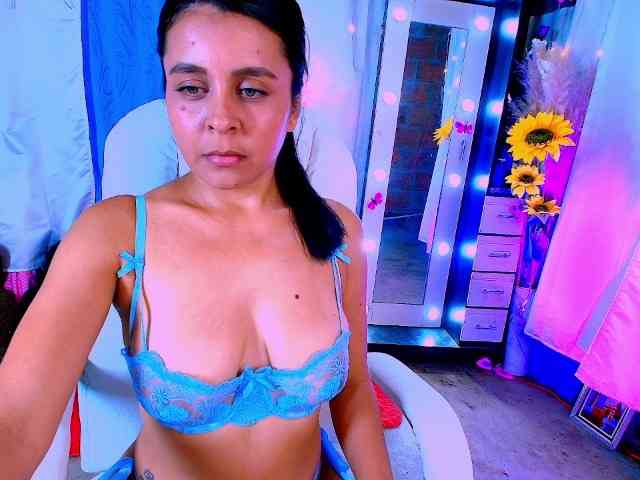 Danielasew webcam