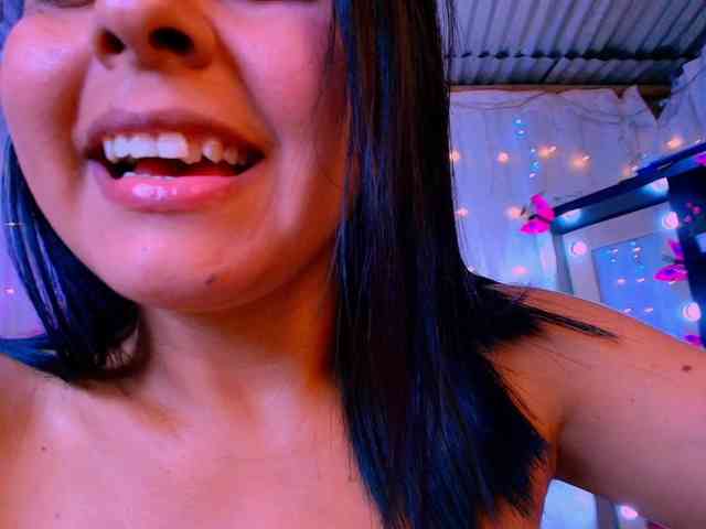 Danielasew webcam