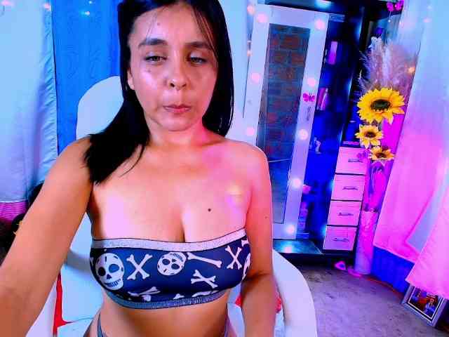 Danielasew webcam