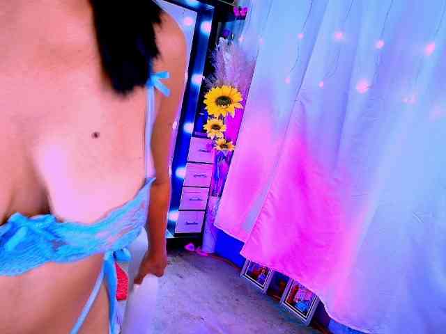 Danielasew webcam