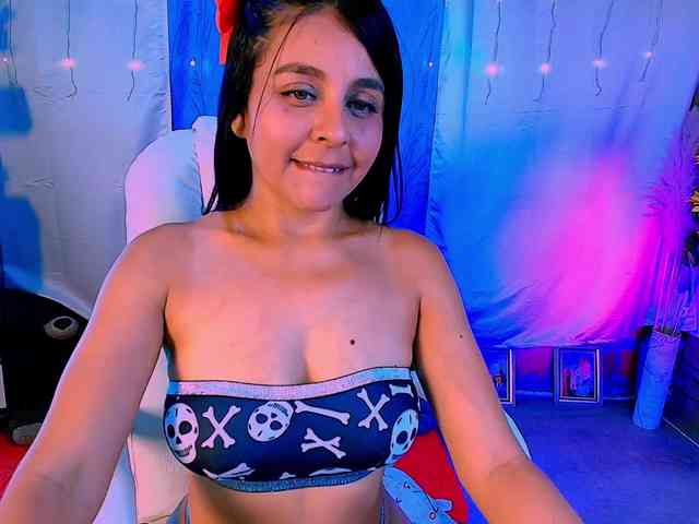 Danielasew webcam