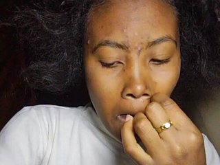 Stella11's Live Webcam