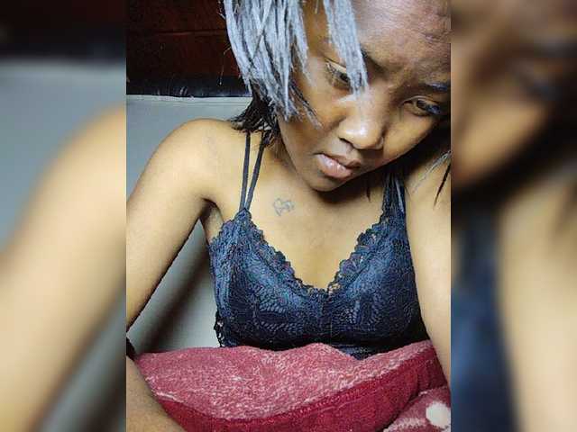 Stella11 live cam on BongaCams