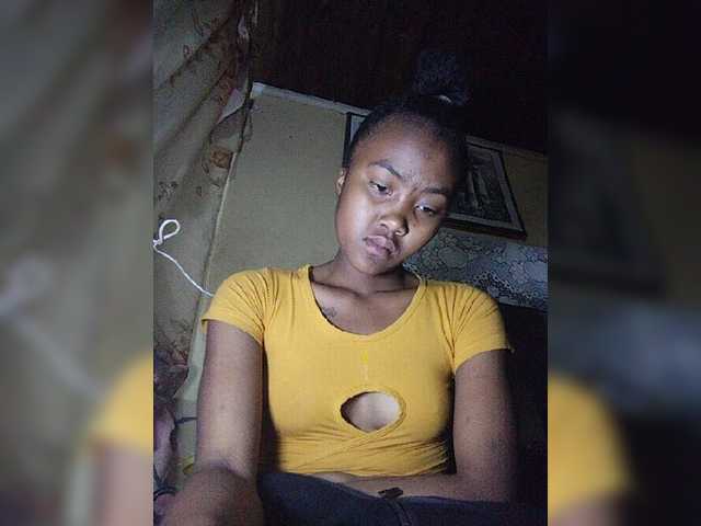 Stella11 live cam on BongaCams