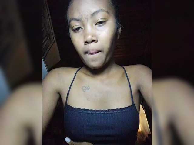 Stella11 live cam on BongaCams