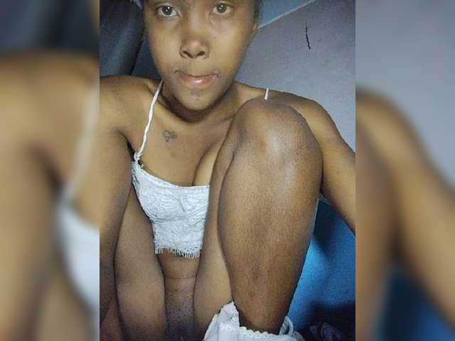 Stella11 live cam on BongaCams