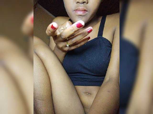 Stella11 live cam on BongaCams
