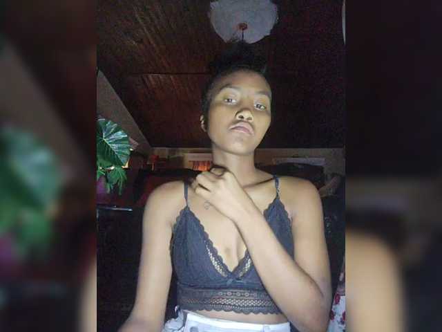 Stella11's BongaCams show and profile