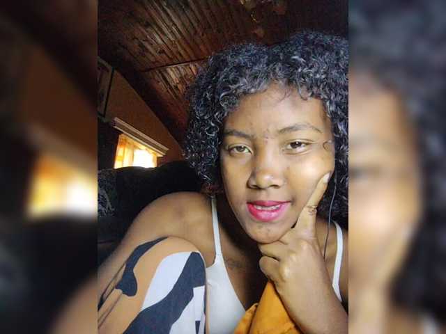 Stella11 live cam on BongaCams