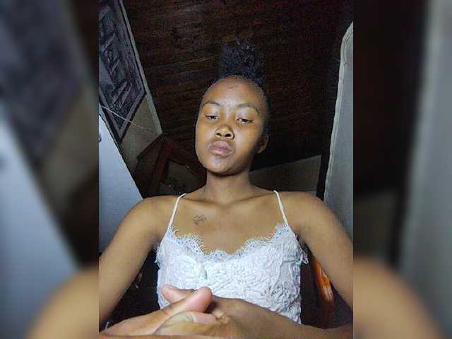 Stella11 live cam on BongaCams
