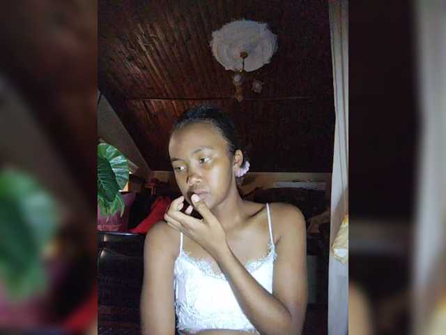 Stella11's BongaCams show and profile