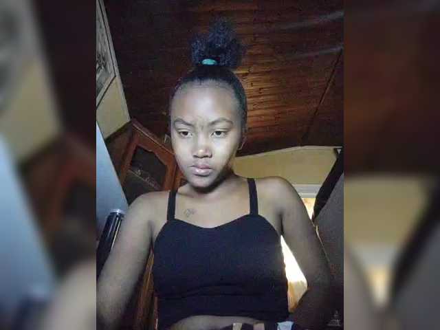 Stella11 live cam on BongaCams