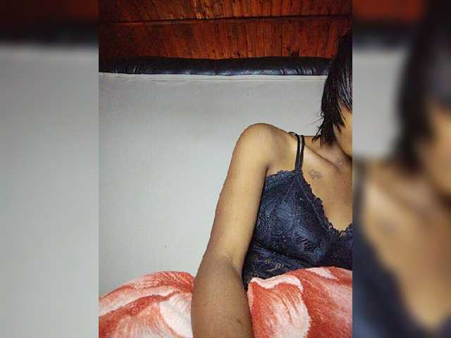 Stella11 live cam on BongaCams