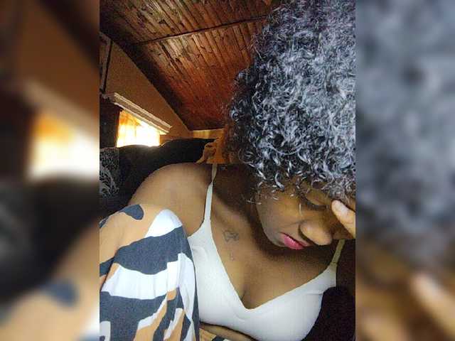 Stella11 live cam on BongaCams