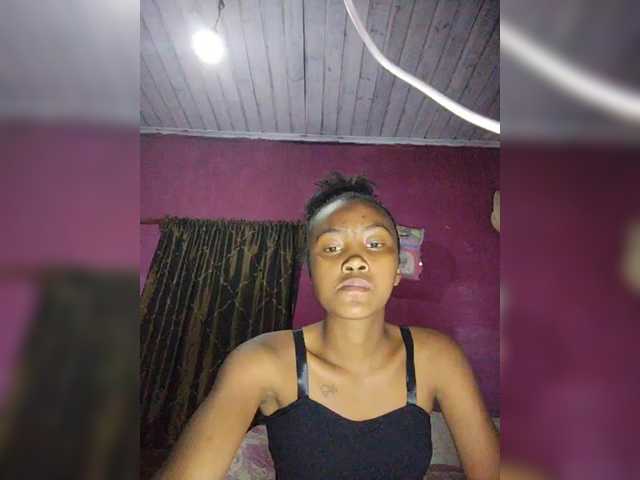 Stella11 live cam on BongaCams