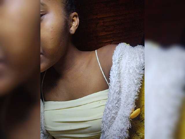 Stella11 live cam on BongaCams