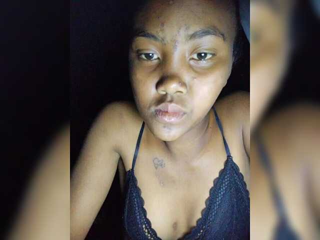 Stella11 live cam on BongaCams