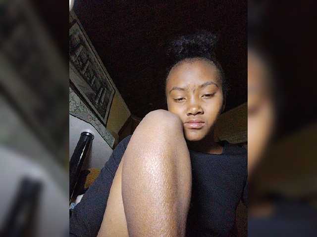 Stella11 live cam on BongaCams
