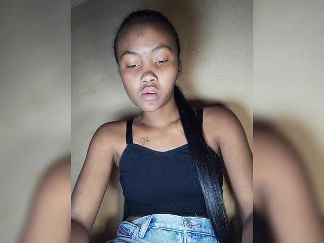 Stella11's BongaCams show and profile