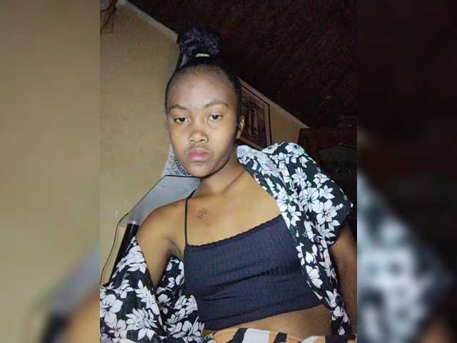 Stella11 live webcam show