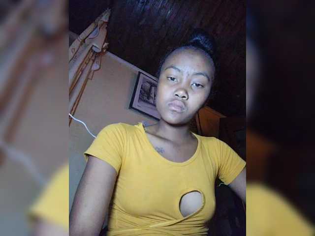 Stella11 live cam on BongaCams