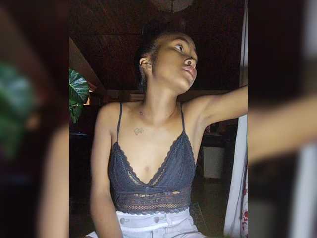 Stella11's BongaCams show and profile