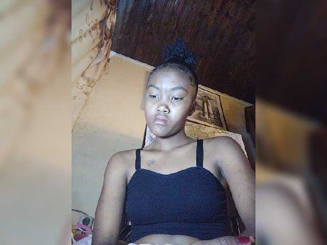 Stella11 live cam on BongaCams