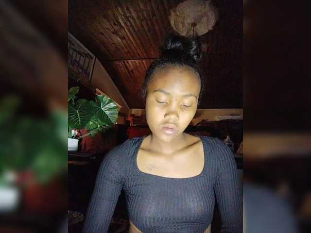 Stella11's BongaCams show and profile