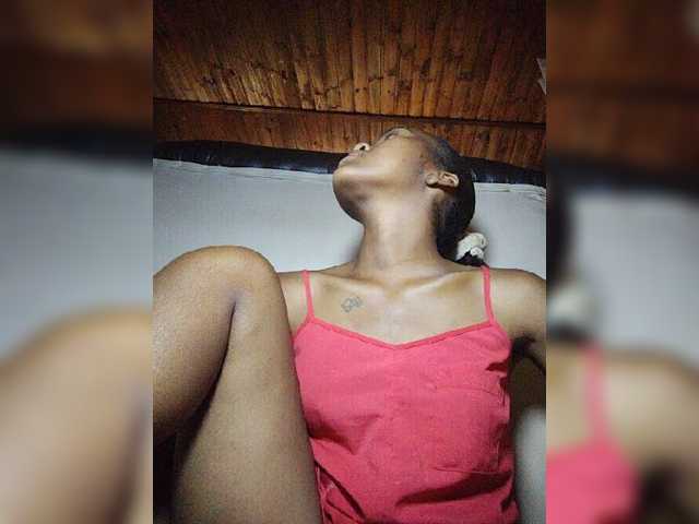 Stella11 live cam on BongaCams