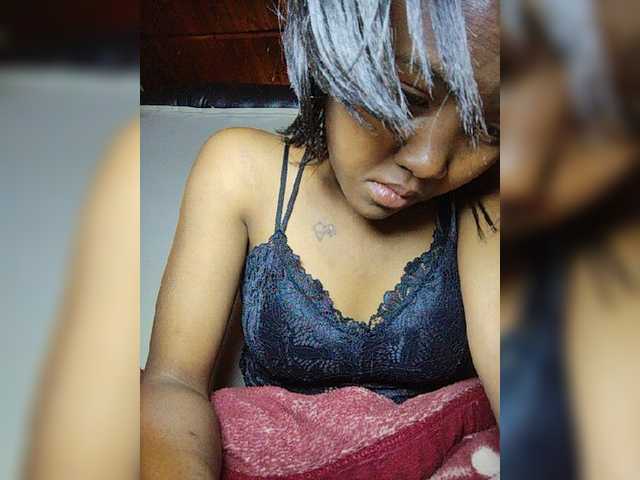 Stella11 live cam on BongaCams