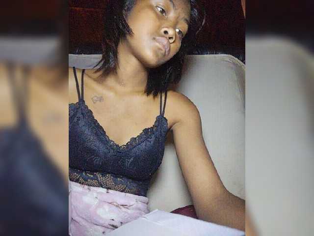 Stella11 live cam on BongaCams