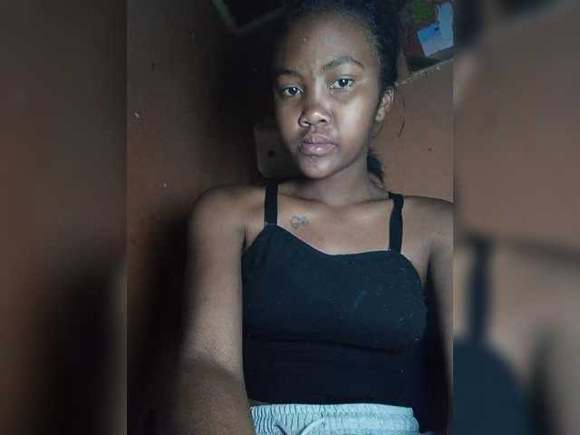 Stella11's BongaCams show and profile