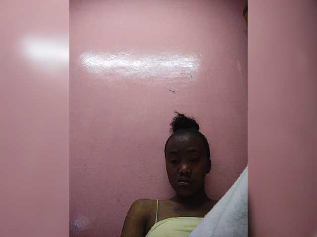Stella11 live cam on BongaCams