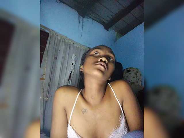 Stella11 live cam on BongaCams