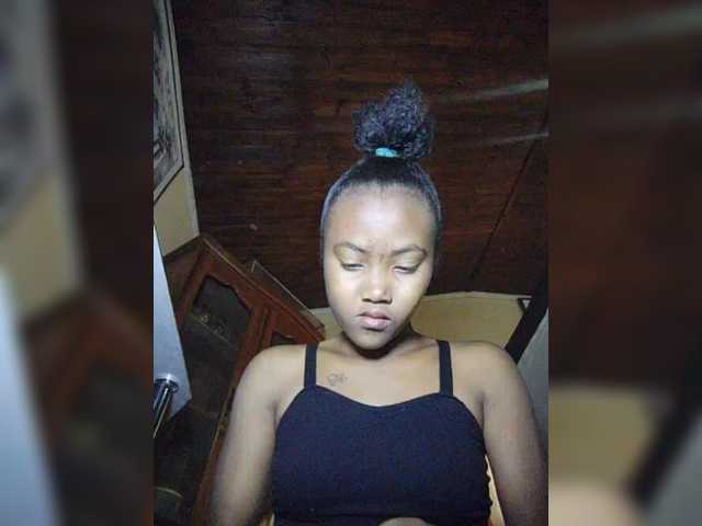 Stella11 live cam on BongaCams