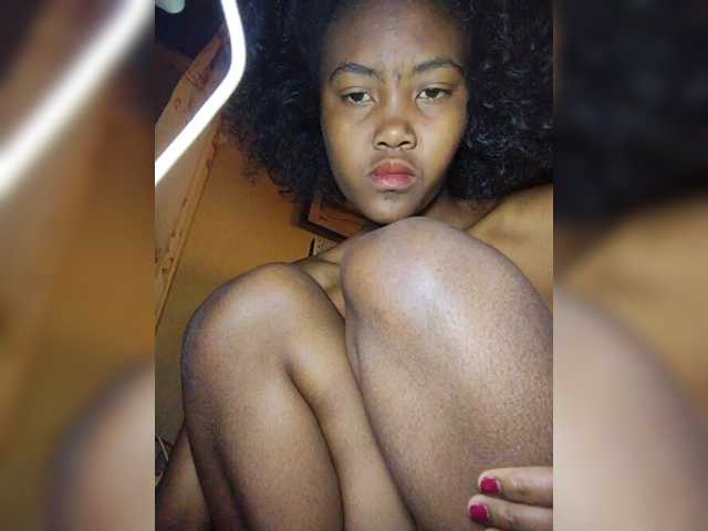 Stella11 live cam on BongaCams