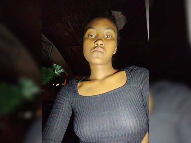 Stella11's BongaCams show and profile